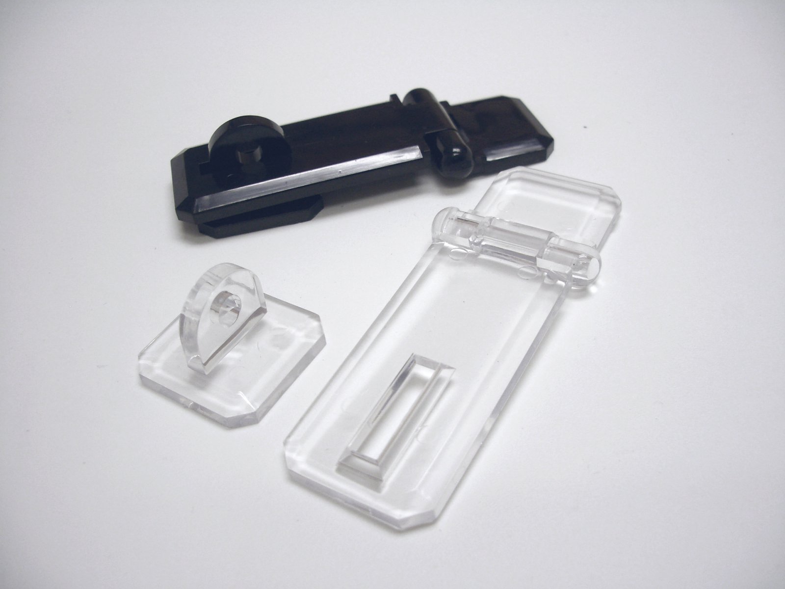 Clear-acrylic-hasp